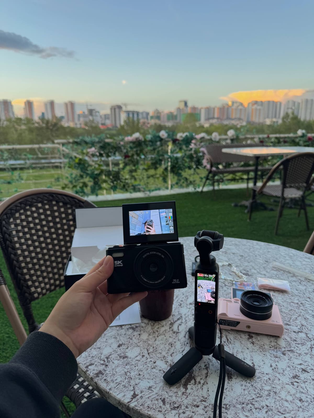 5K DIGITAL CAMERA ХАР ӨНГӨ