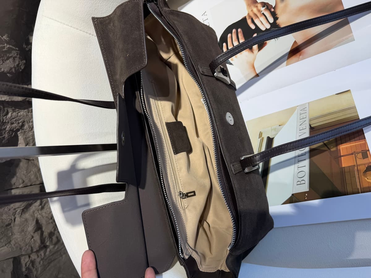 SUEDE BAGUETTE BAG
