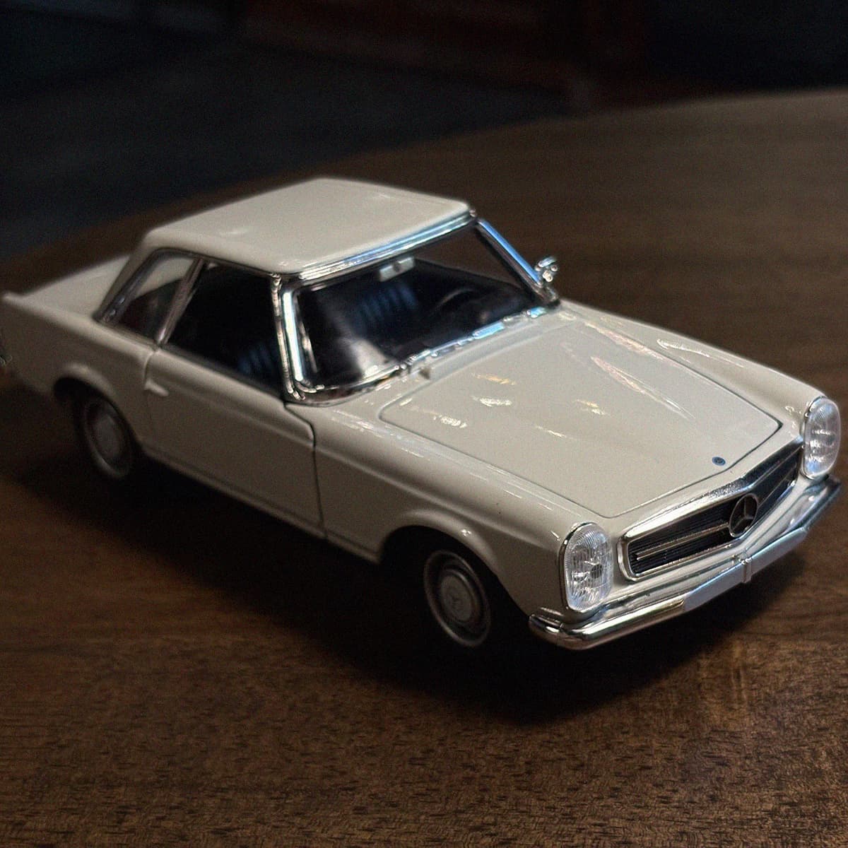 1:24 Mercedes-Benz 230 SL 1963 модел